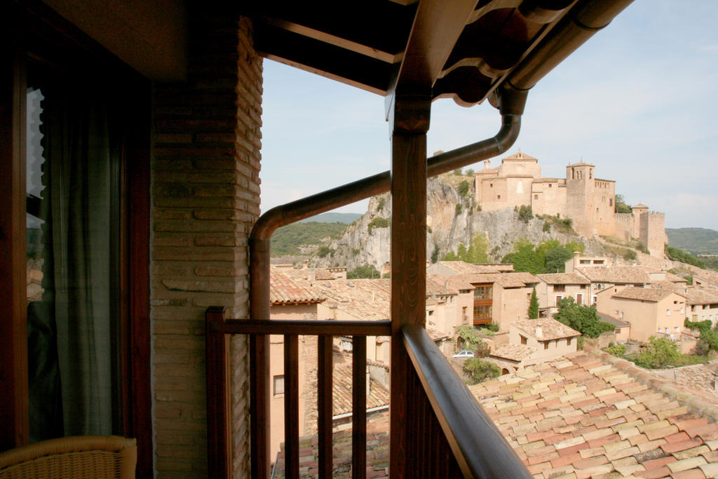 Hotel Castillo De Alquezar Alquézar Quarto foto